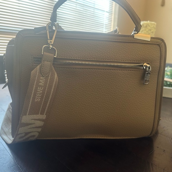 Steve Madden Tan Handbag - Picture 2 of 3